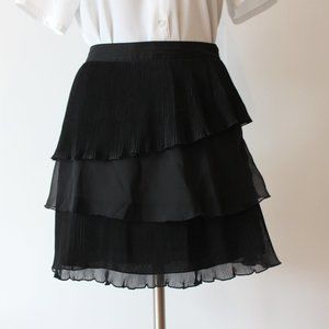 2/20$ Suzy Shier Black Skirt